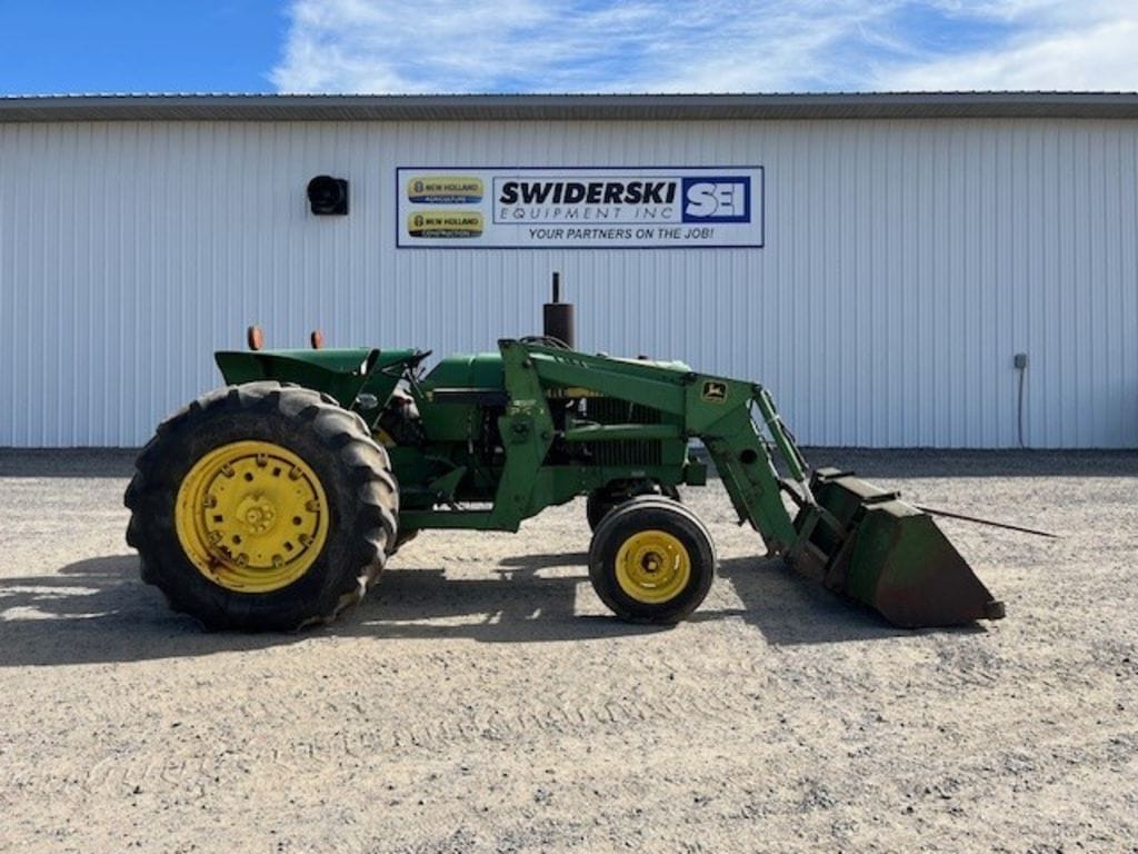 Main image John Deere 2440