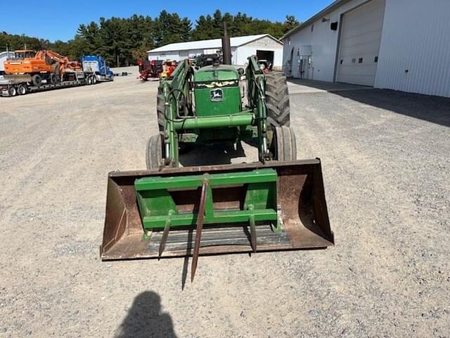 Image of John Deere 2440 equipment image 2