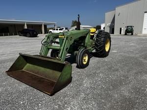 1981 John Deere 2640 Image
