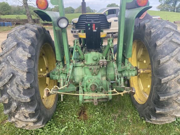 Image of John Deere 2640 equipment image 3