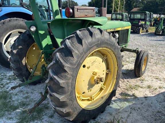 Image of John Deere 2640 equipment image 4