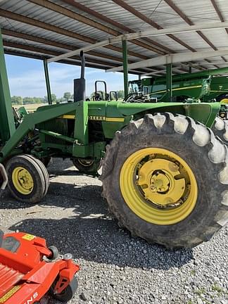 Main image John Deere 2640