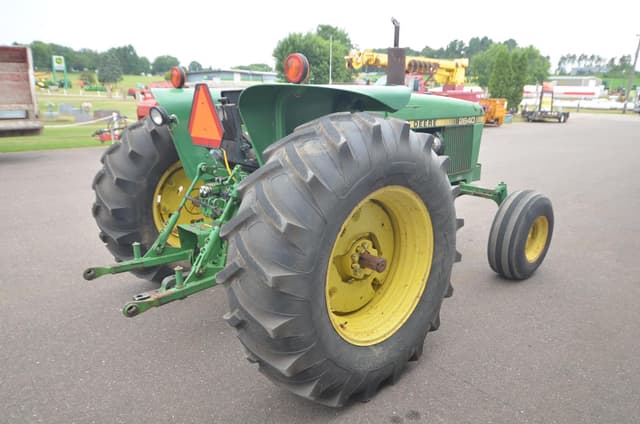 Image of John Deere 2640 equipment image 4