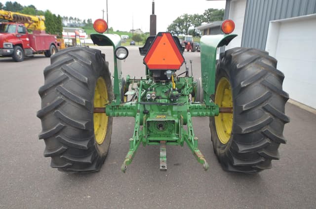 Image of John Deere 2640 equipment image 3
