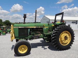 1981 John Deere 2940 Image