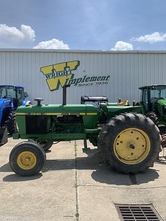 Image of John Deere 2940 Primary image