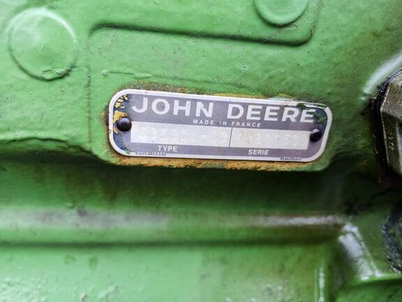 Image of John Deere 2940 equipment image 4