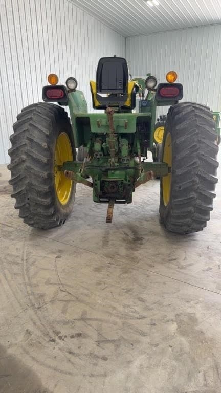 Image of John Deere 4040 equipment image 3