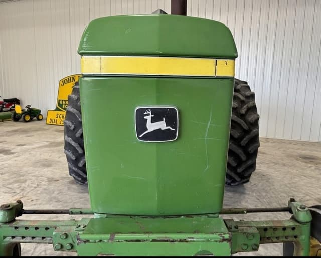 Image of John Deere 4040 equipment image 2