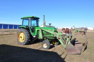 1981 John Deere 4240 Image