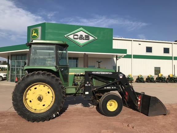Main image John Deere 4240