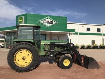Main image John Deere 4240