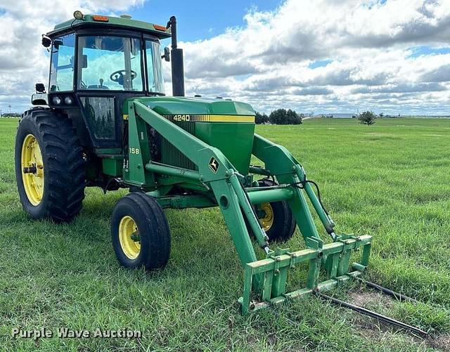 Image of John Deere 4240 equipment image 2