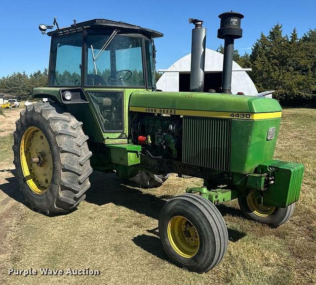 Image of John Deere 4430 equipment image 2