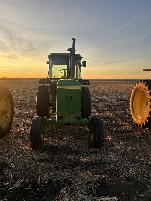 Image of John Deere 4440 equipment image 1