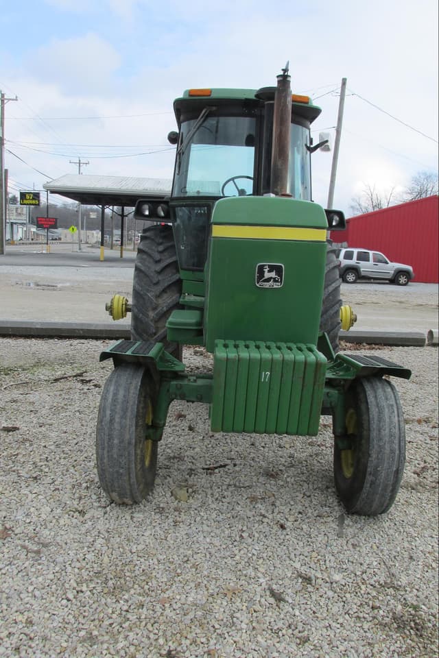 Image of John Deere 4440 equipment image 1