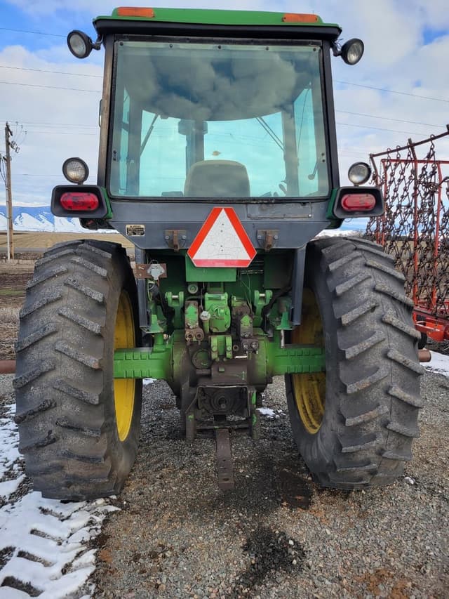Image of John Deere 4440 equipment image 4