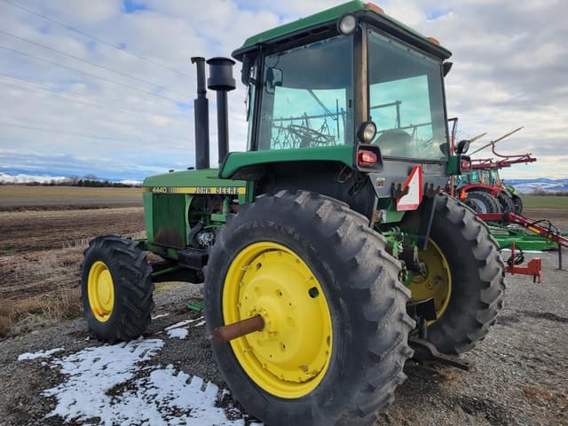 Image of John Deere 4440 equipment image 3