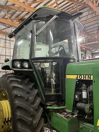 Image of John Deere 4440 equipment image 4