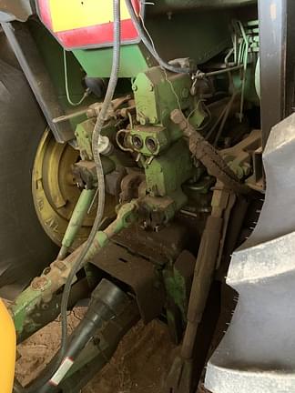 Image of John Deere 4440 equipment image 3