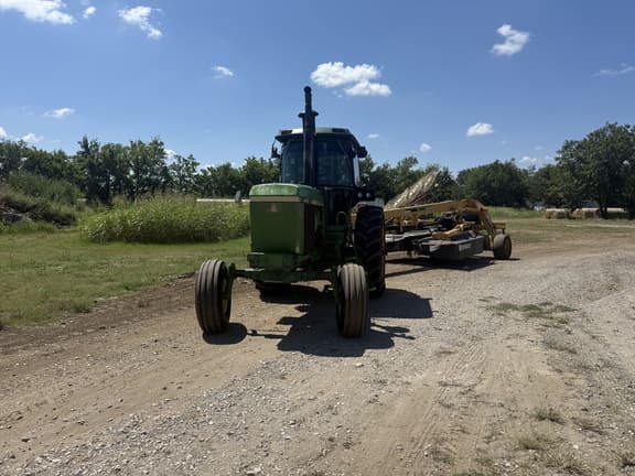 Image of John Deere 4440 equipment image 4