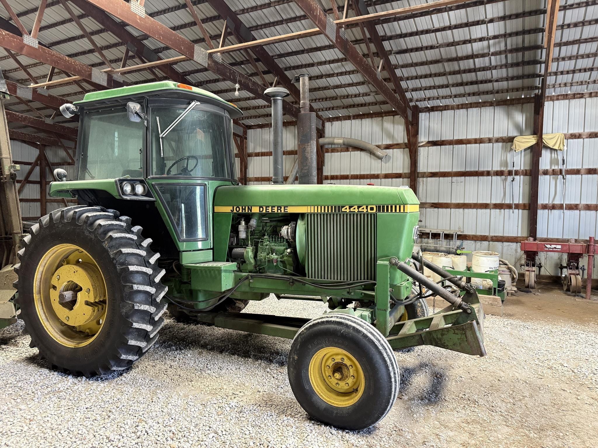1981 John Deere 4440 Equipment Image0