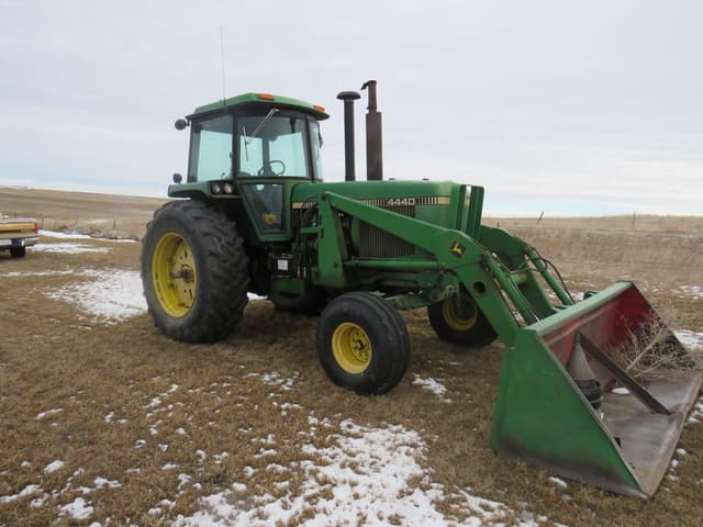 Image of John Deere 4440 equipment image 3