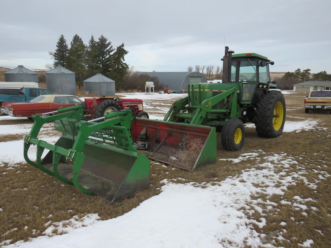 Image of John Deere 4440 Primary image