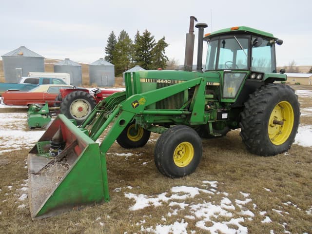 Image of John Deere 4440 equipment image 1