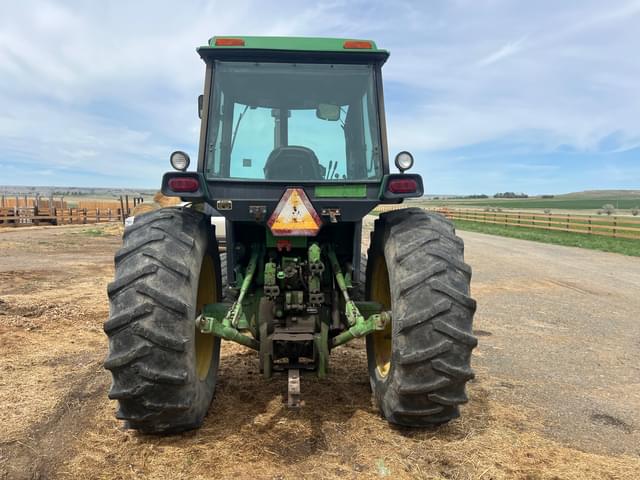 Image of John Deere 4440 equipment image 3