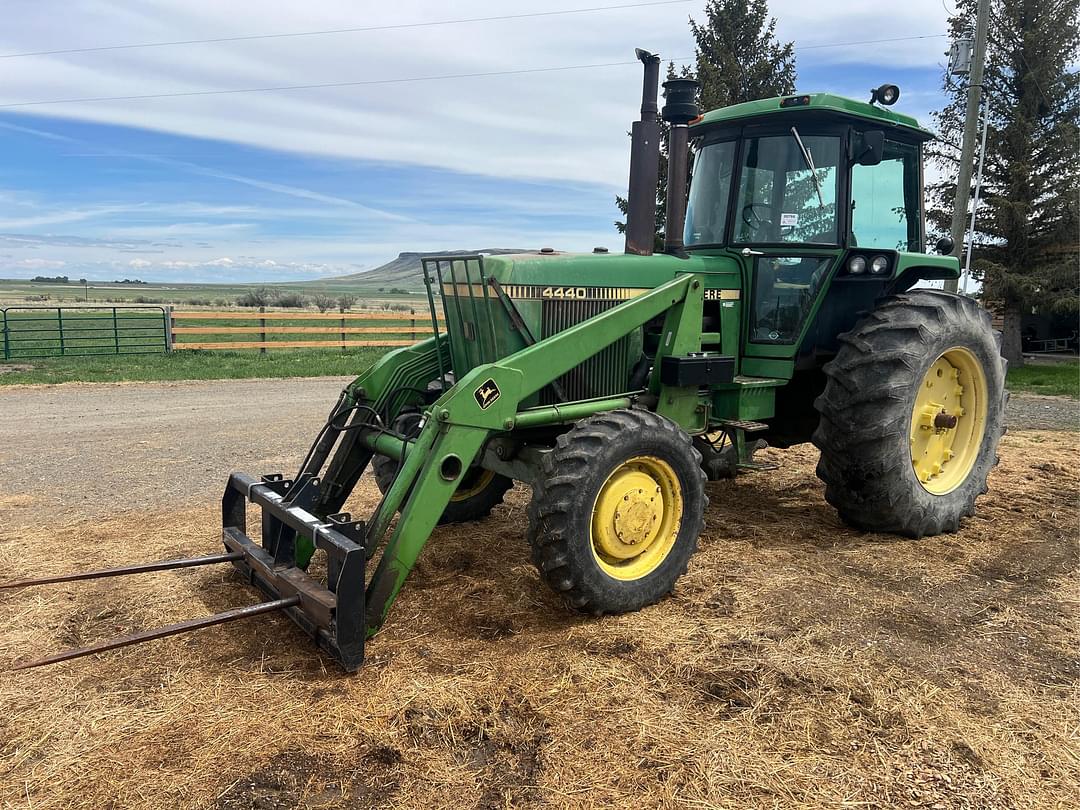 Image of John Deere 4440 Primary image