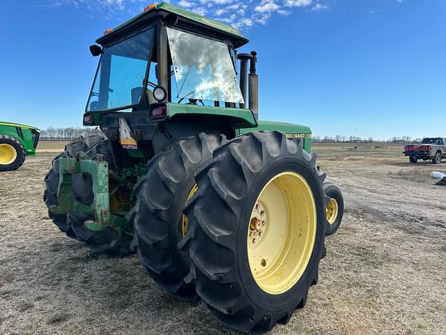 Image of John Deere 4440 equipment image 2