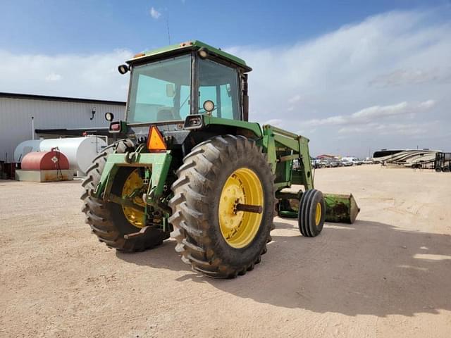 Image of John Deere 4440 equipment image 4