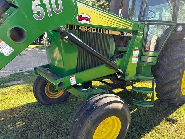 Image of John Deere 4440 equipment image 2