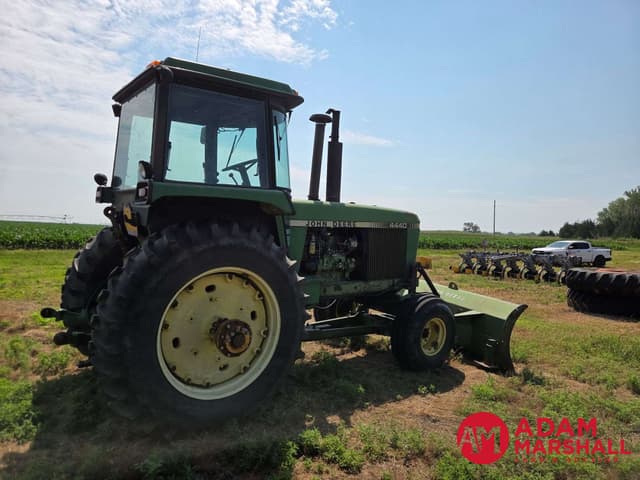 Image of John Deere 4440 equipment image 3