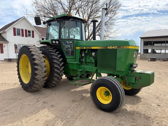 Image of John Deere 4640 equipment image 2