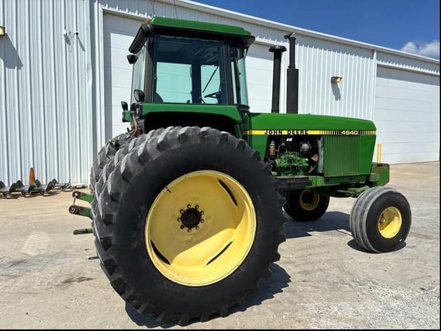 Image of John Deere 4640 equipment image 3