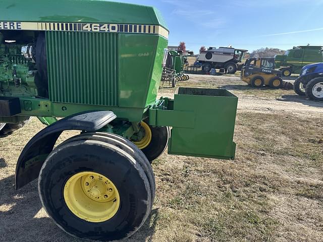 Image of John Deere 4640 equipment image 4