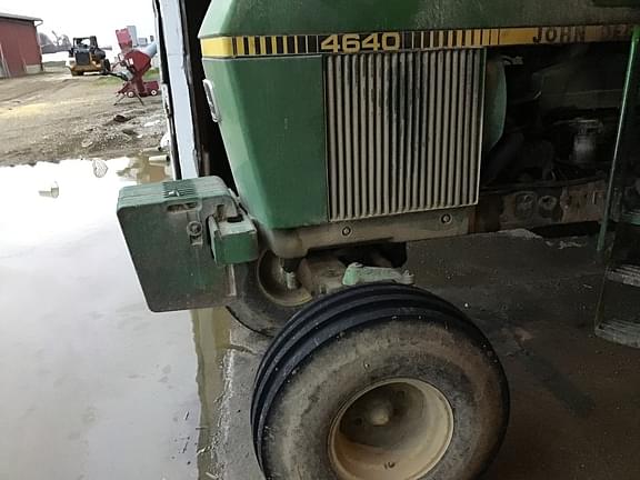 Image of John Deere 4640 equipment image 4