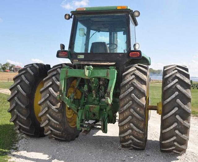 Image of John Deere 4640 equipment image 3