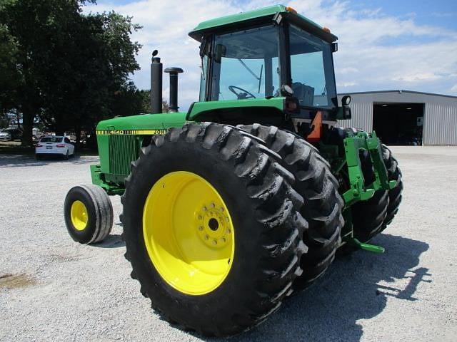 Image of John Deere 4640 equipment image 4