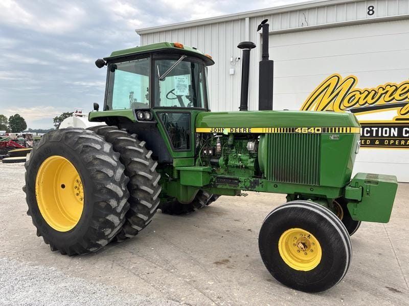 1981 John Deere 4640 Equipment Image0
