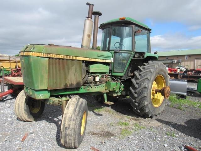 Image of John Deere 4840 equipment image 1