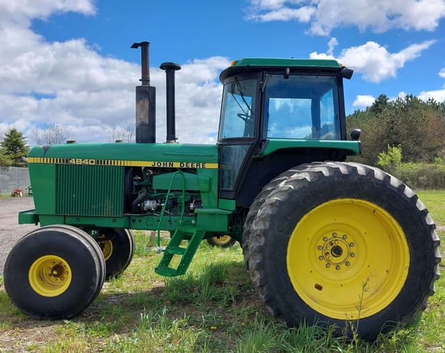 Image of John Deere 4840 equipment image 2