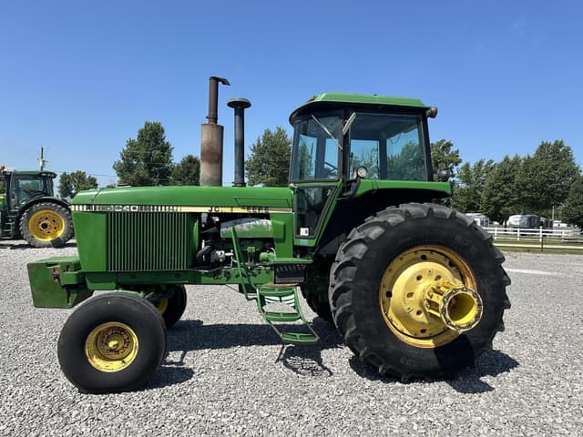 Image of John Deere 4840 equipment image 2