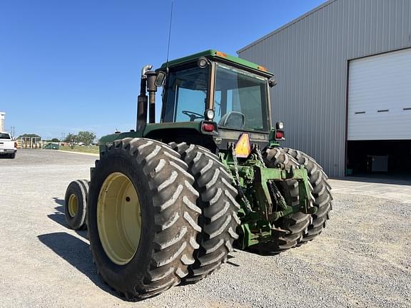 Image of John Deere 4840 equipment image 2