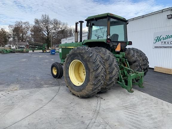 Image of John Deere 4840 equipment image 2