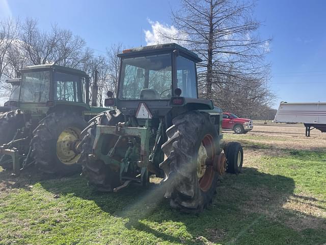 Image of John Deere 4840 equipment image 2