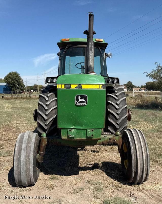 Image of John Deere 4840 equipment image 1