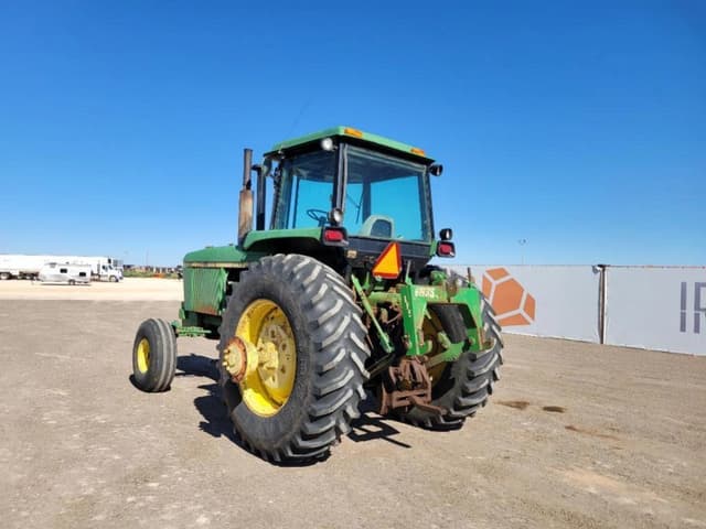 Image of John Deere 4840 equipment image 2
